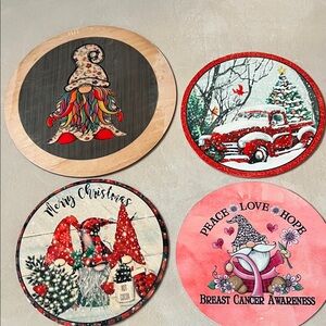 Set of four wreath signs